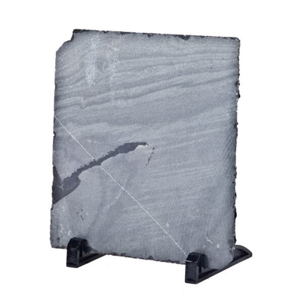 מגן אבן בזלת עם כיתוב