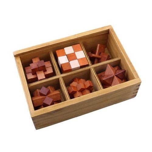 סט משחקי חשיבה במארז עץ