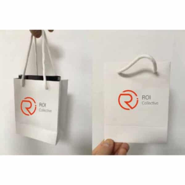 שקית קרטון ממותגת