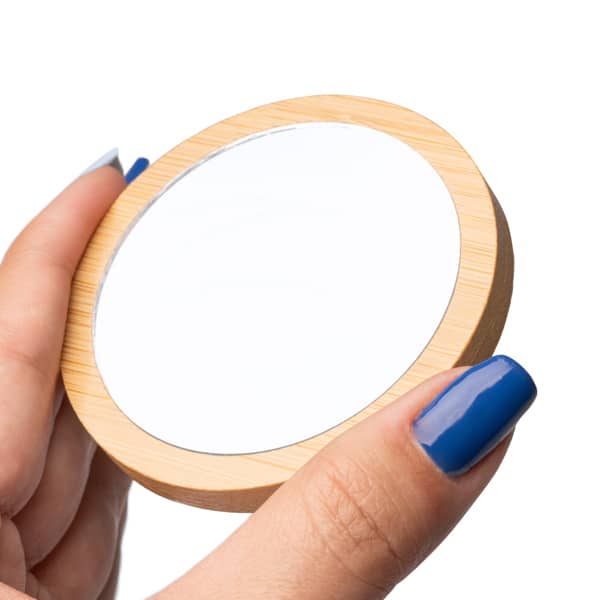 מראת כיס עם גב במבוק מראת כיס עם גב במבוק