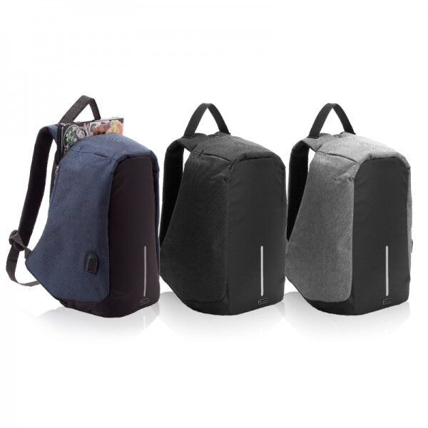 תיק ממותג עם תא נסתר