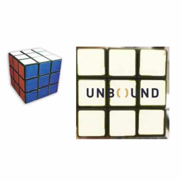 קוביה הונגרית עם לוגו