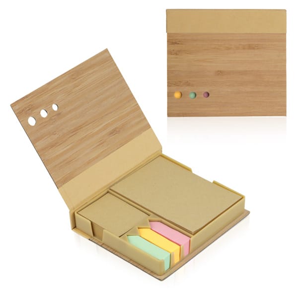 מעמד שולחני עם ניירות