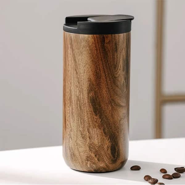 כוס תרמית מעוצבת בגימור עץ