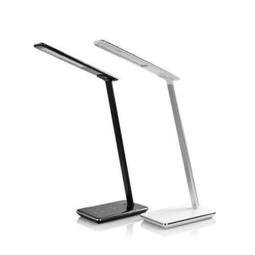 מנורה שולחנית ממותגת עם טעינה אלחוטית