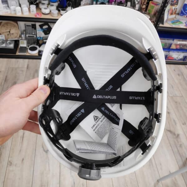 קסדות מנהלים ממותגות קסדות מנהלים ממותגות