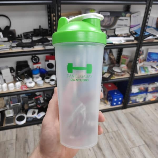 שייקרים ממותגים