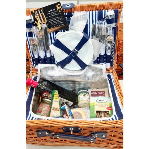 סלסלת קש צידנית וכלים