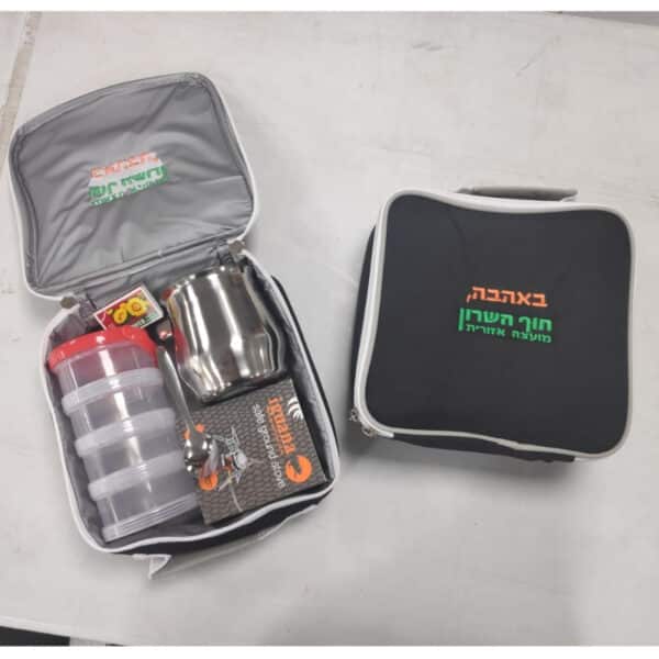 ערכות קפה עם רקמת לוגו