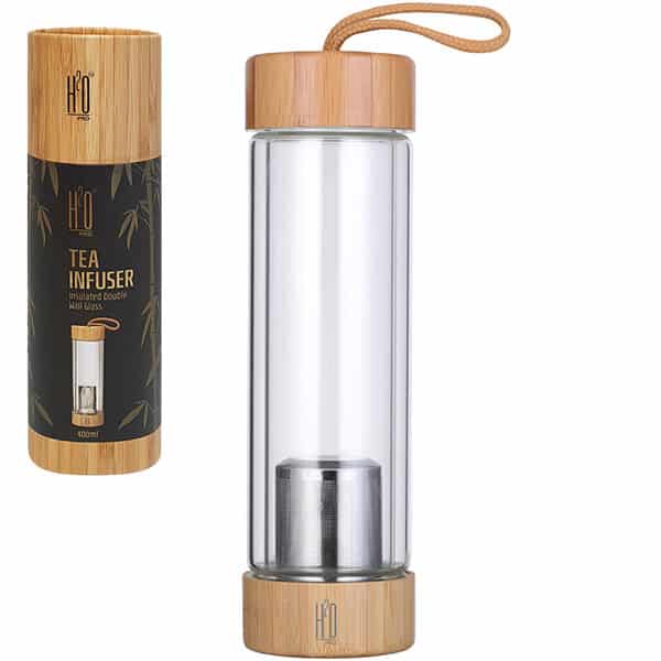 בקבוק זכוכית ממותג לחליטה משולב במבוק בקבוק זכוכית ממותג לחליטה משולב במבוק