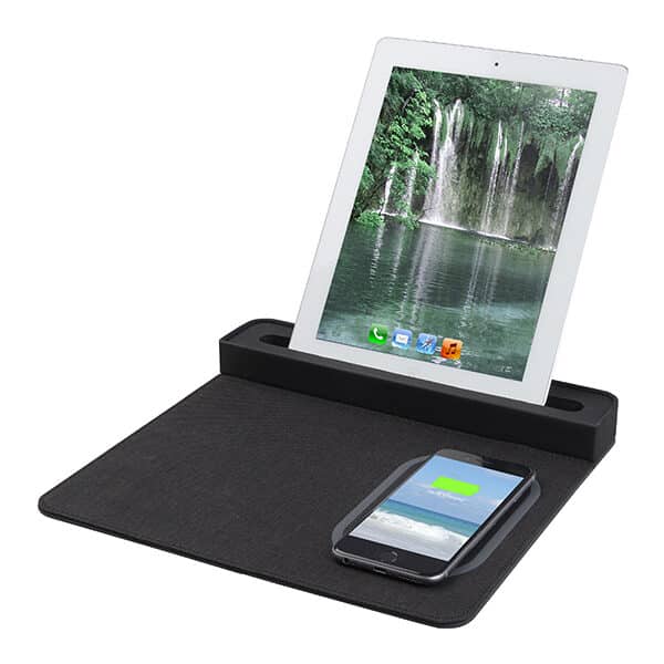 משטח טעינה אלחוטי עם מעמד לטאבלט / ניידים