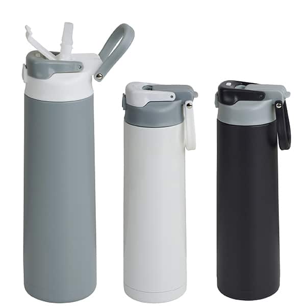 בקבוקי שתייה ממותגים