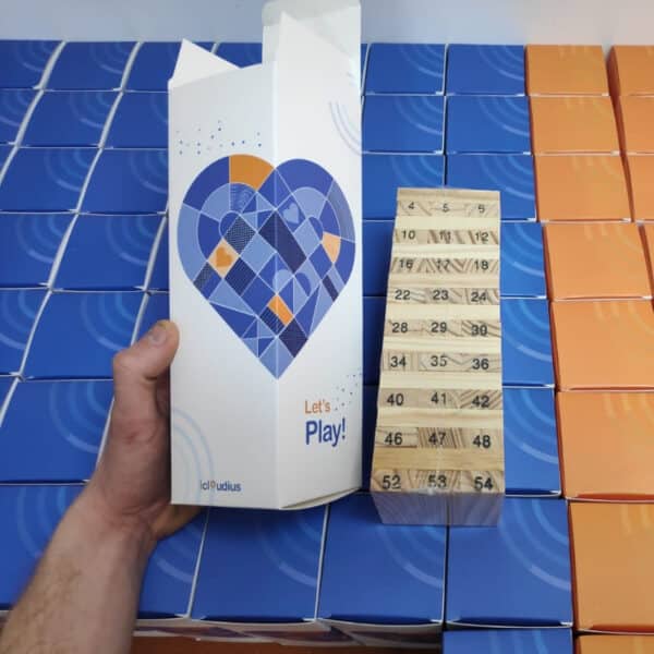 ג'נגה ממותג ג'נגה ממותג