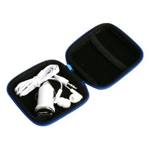 סט אוזניות ומטען לרכב