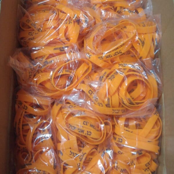 צמידי סיליקון ממותגים