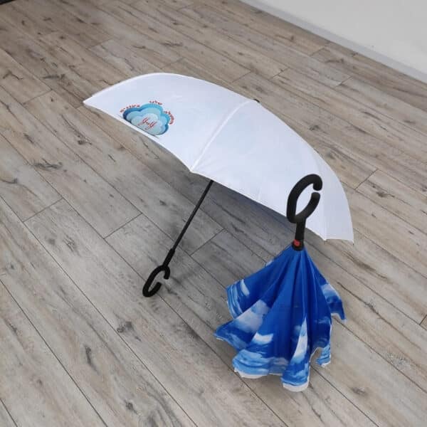 מטריית שמיים ממותגת