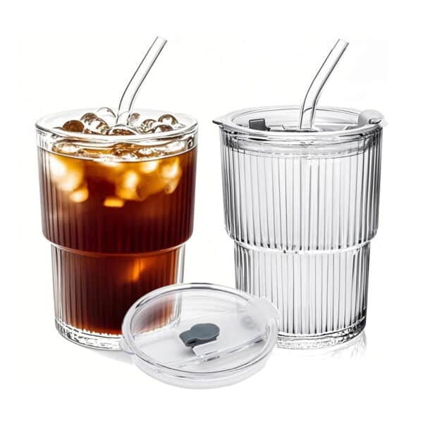 כוסות זכוכית ממותגות עם קש