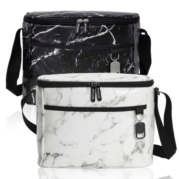 צידנית עם קרחום מובנה צידנית עם קרחום מובנה