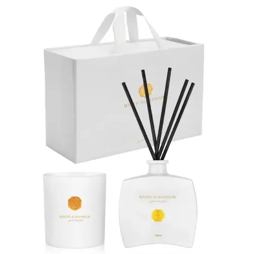 סט יוקרתי- מפיץ ריח ונר