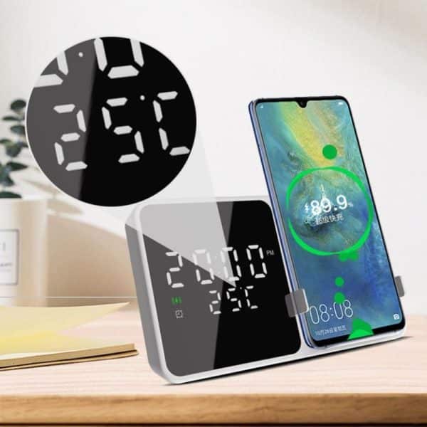 שעון דיגיטלי עם מטען אלחוטי