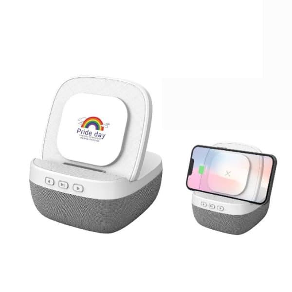 רמקול ממותג עם טעינה אלחוטית