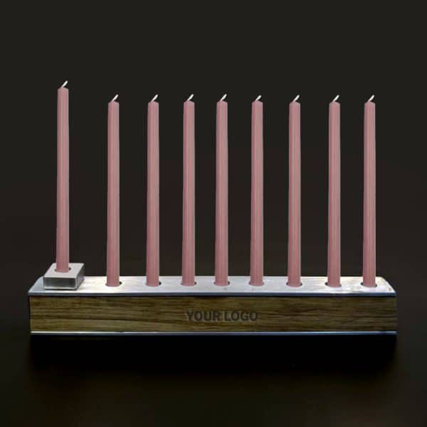 חנוכיה מתכת ועץ