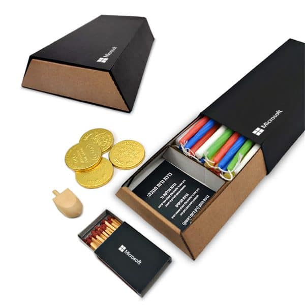 מארז נרות חנוכה ושוקולד