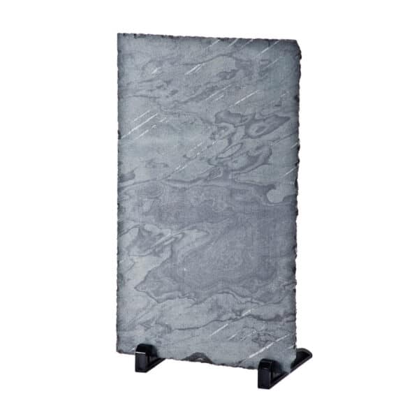 מגן אבן בזלת עם הקדשה