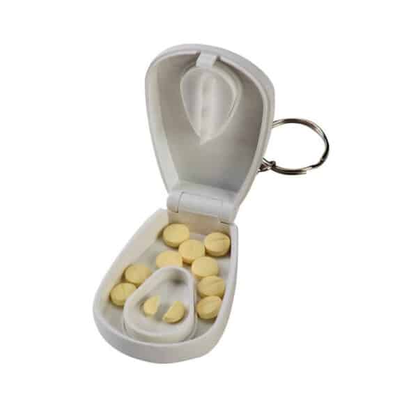 קופסה לחיתוך ואחסון כדורים עם מחזיק מפתחות קופסה לחיתוך ואחסון כדורים עם מחזיק מפתחות