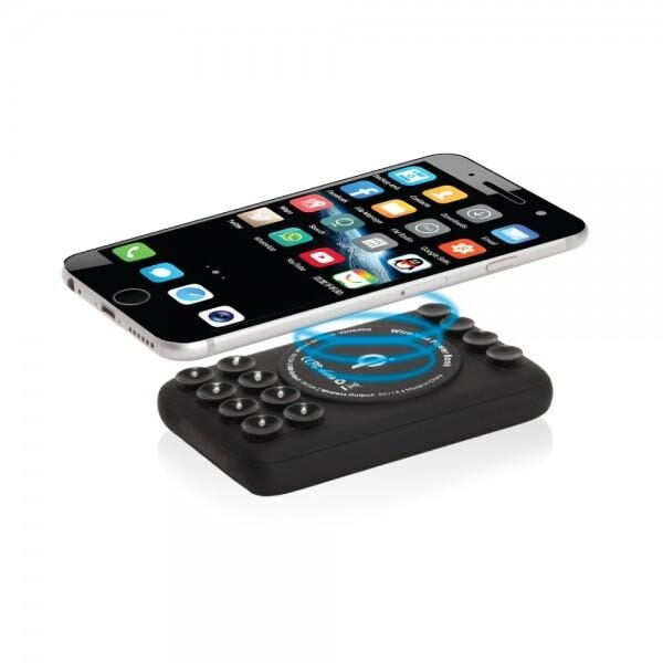 פאוור בנק עם לוגו